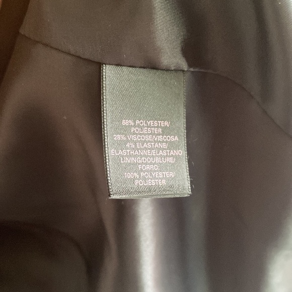 Victoria’s Secret Woman’s Size 12 Black Jacket Suit Blazer Single Button - Picture 3 of 4